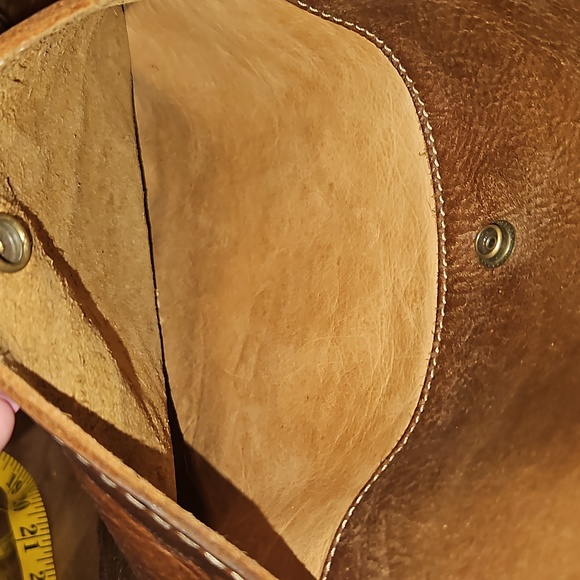 Gorgeous Vintage Roots Bag - Picture 11 of 13